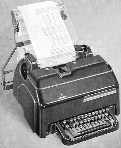Fernschreiber T37 mit Schutzgeh�use f�r arabische Schreibweise